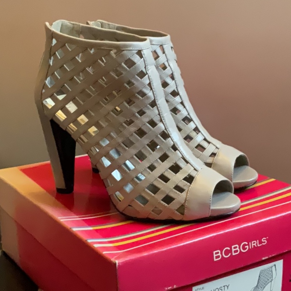 BCBGirls Women's Gray Peep-Toe Heels